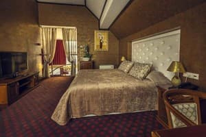 Парк-отель Голосеево. Люкс 4-местный Президентский 8