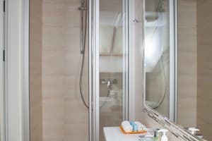 Седьмое небо на ул. Коновальца, 3 25