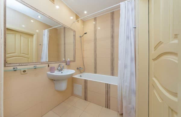 на ул. Коновальца 7/9 11