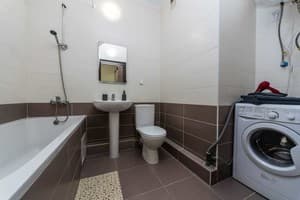 в новом доме на Оболони 17