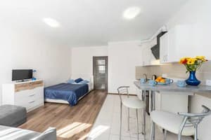 в новом доме на Оболони 9